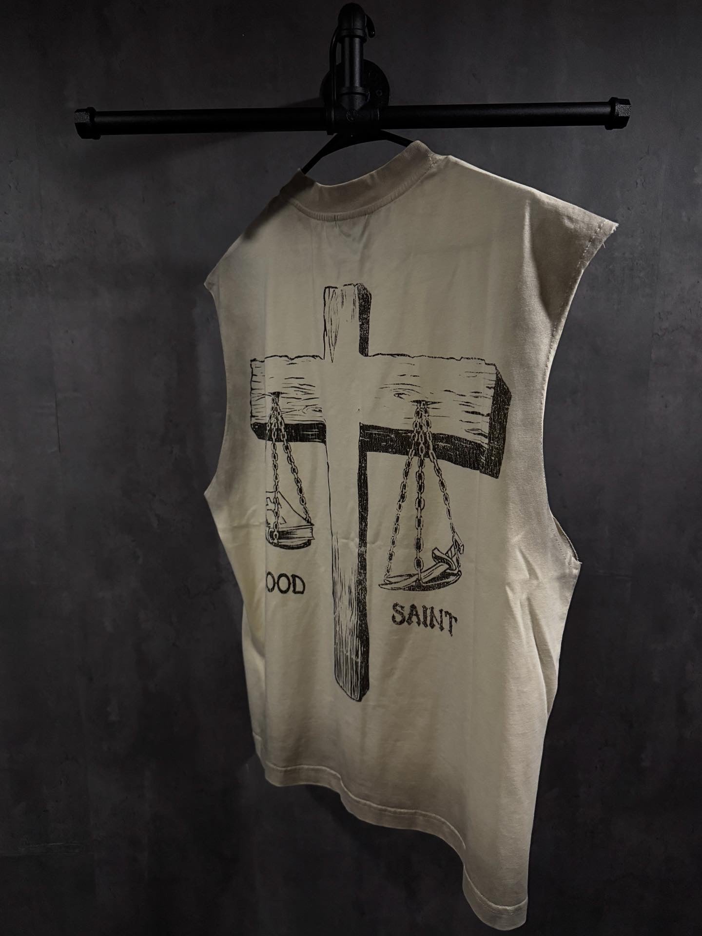 HS Sleeveless T-Shirt